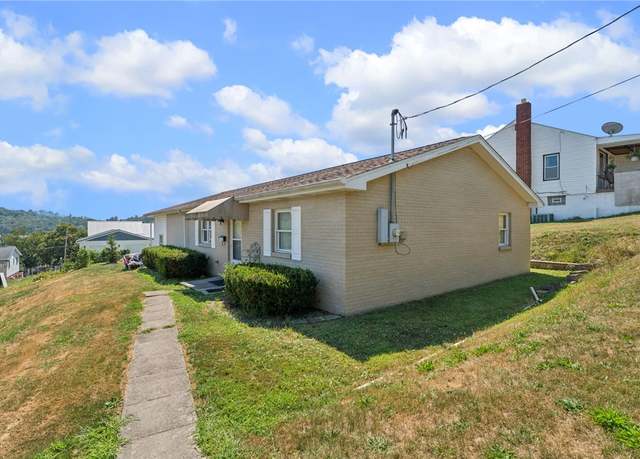 Property at 714 Giffin Ave, Canonsburg, PA 15317, 2 beds, 1.5 baths