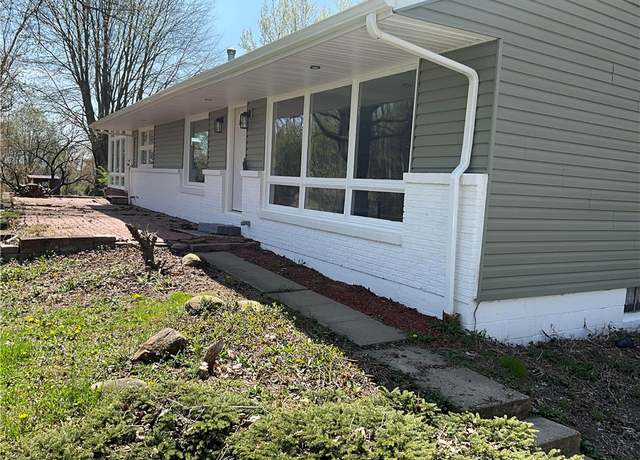 Property at 2612 Graceland Rd, Neshannock Twp, PA 16105, 4 beds, 2 baths