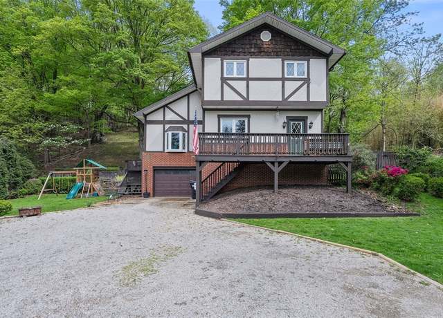 Property at 1411 Charlton Heights Rd, Moon/crescent Twp, PA 15108, 3 beds, 2.5 baths