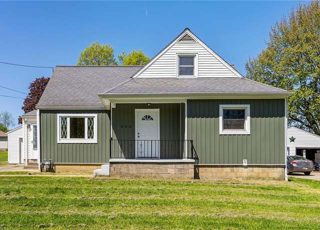 Property at 800 Smith Ave, Sharon, PA 16146, 3 beds, 1 bath