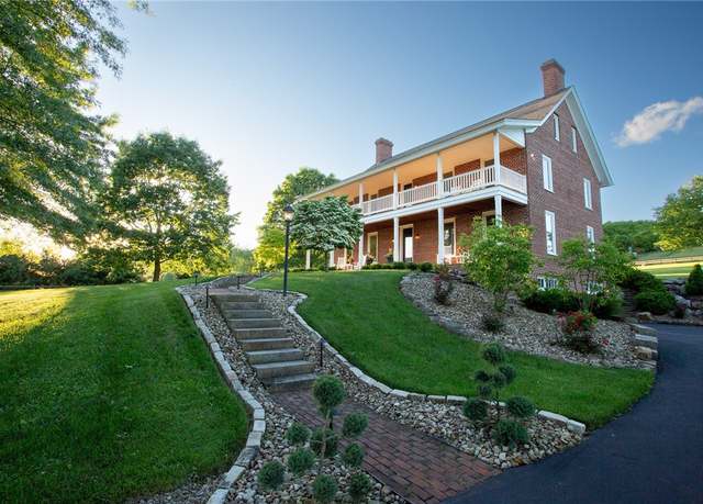 Property at 255 Camp Run Rd, Lancaster Twp, PA 16037, 4 beds, 3.5 baths