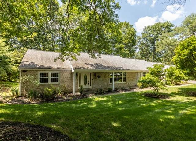 Property at 7 Newgate Rd, Kilbuck Twp, PA 15202, 3 beds, 2.5 baths