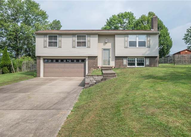 Property at 329 Lorlita Ln, Upper St. Clair, PA 15241, 3 beds, 2.5 baths