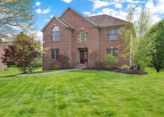 Property at 302 Castanea Dr, Cranberry Twp, PA 16066, 4 beds, 4.5 baths