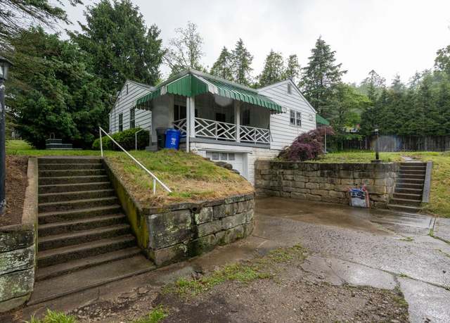 Property at 1153 Yanks Ln, South Park, PA 15236, 3 beds, 1.5 baths