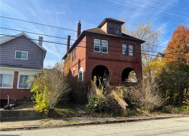 Property at 427 N 4th St, Clairton, PA 15025, 3 beds, 2 baths