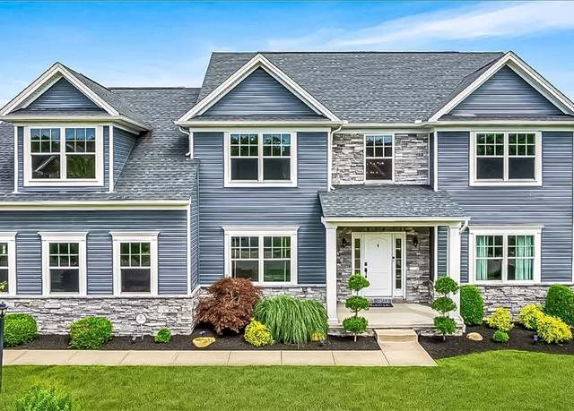 Property at 1019 Autumn Woods Dr, Moon/crescent Twp, PA 15108, 4 beds, 2.5 baths