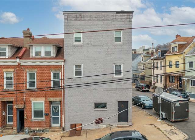 Property at 421 52nd St, Lawrenceville, PA 15201, 5 beds, 2.5 baths