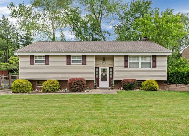 Property at 25 Greenlawn Dr, Scott Twp - Sal, PA 15220, 3 beds, 2.5 baths