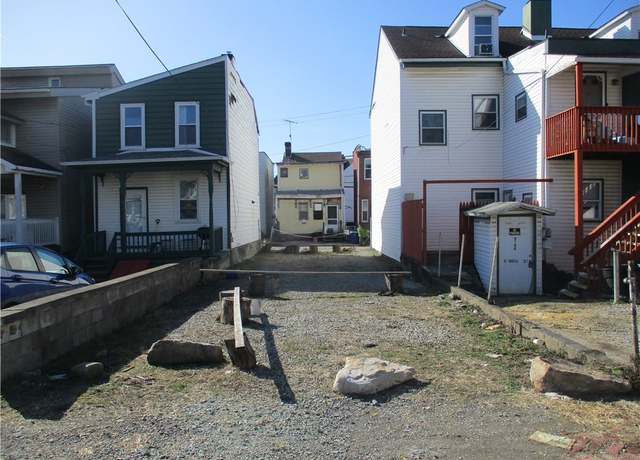 Property at 4550 Carroll St, Bloomfield, PA 15224