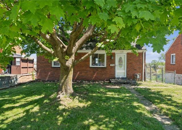 Property at 706 Ridgeside Pl, N Versailles, PA 15137, 3 beds, 1 bath