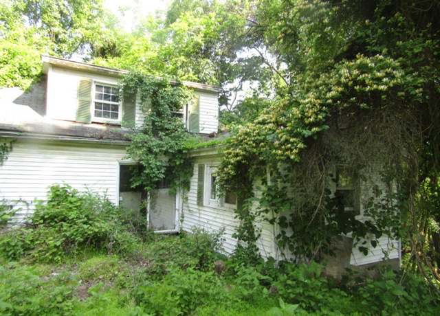 Property at 9431 Glendale Rd, Penn Hills, PA 15235, 3 beds, 1 bath