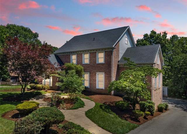 Property at 1526 Allison Dr, Upper St. Clair, PA 15241, 5 beds, 4.5 baths