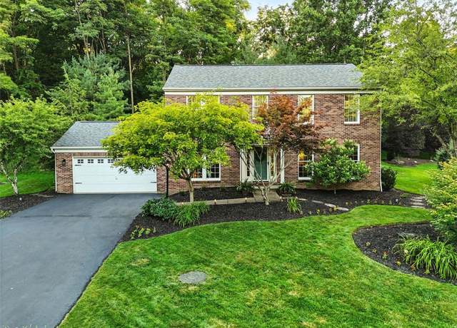 Property at 112 Eaglebrook Ct, Peters Twp, PA 15367, 4 beds, 2.5 baths