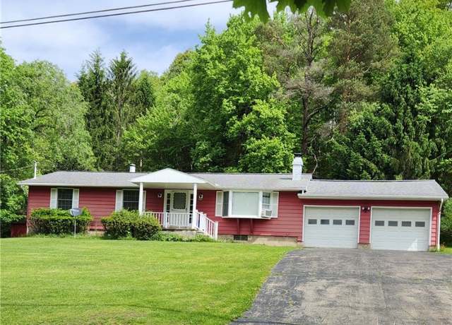 Property at 136 High St, Oil City, PA 16301, 3 beds, 1.5 baths