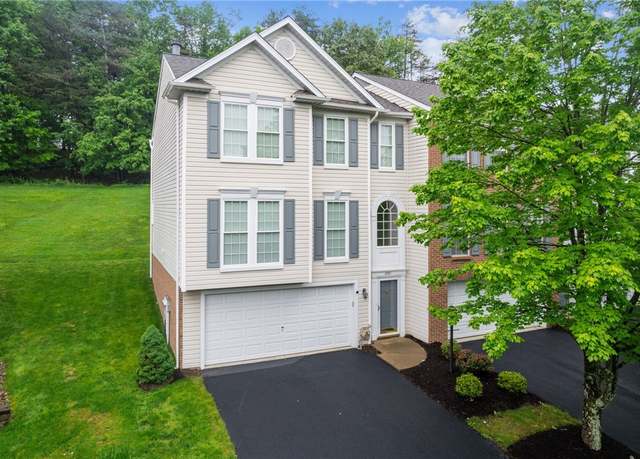 Property at 8201 Club Side Dr, Adams Twp, PA 16046, 3 beds, 2.5 baths