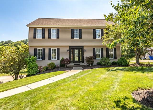 Property at 238 Cumberland Dr, Seven Fields Boro, PA 16046, 4 beds, 2.5 baths