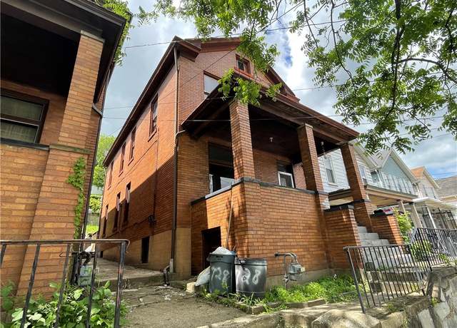 Property at 827 Lincoln, Charleroi Boro, PA 15022, 4 beds, 1 bath
