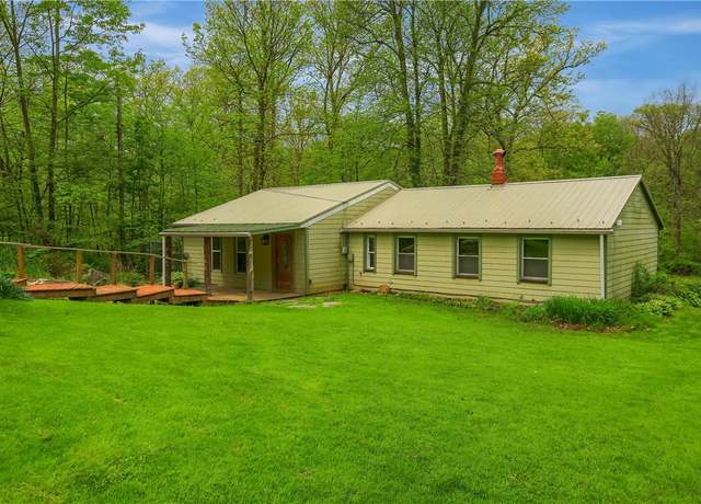 Property at 138 Bovard Ln, Cherry Twp, PA 16020, 2 beds, 2 baths