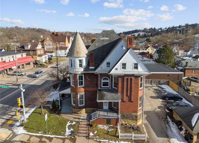 Property at 306 E Maiden St, City Of Washington, PA 15301, 7 beds, 4 baths