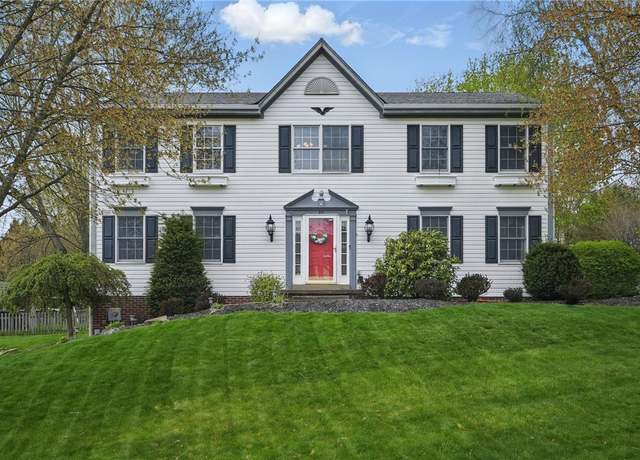 Property at 211 Meadowbrook Dr, Cranberry Twp, PA 16066, 4 beds, 2.5 baths
