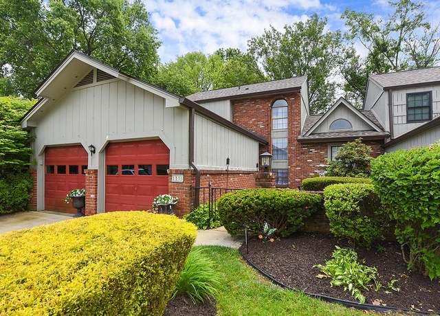 Property at 1115 Valleyview Dr, Cecil, PA 15055, 3 beds, 3 baths