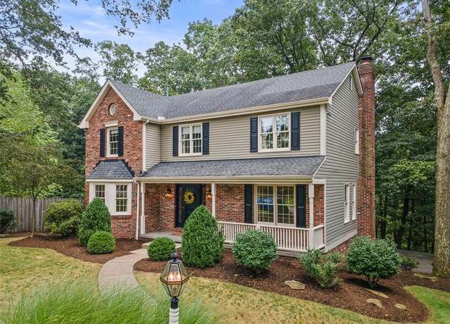 Property at 2294 Saddle Dr, Hampton, PA 15101, 3 beds, 2.5 baths