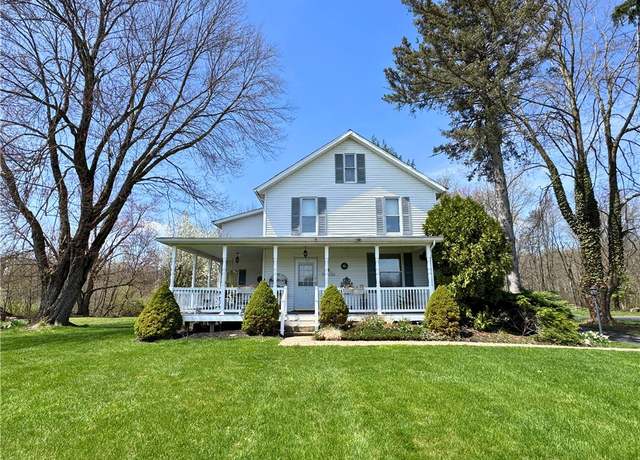 Property at 137 Jervis Rd, Liberty Twp, PA 16127, 4 beds, 2.5 baths