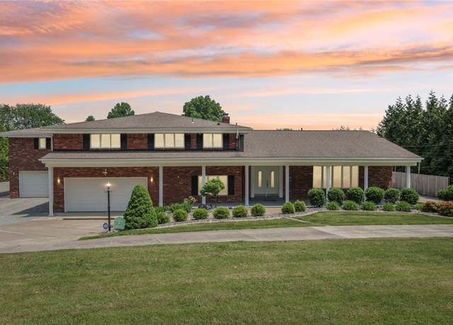 Property at 7711 Kifer Ln, North Huntingdon, PA 15642, 4 beds, 7.5 baths