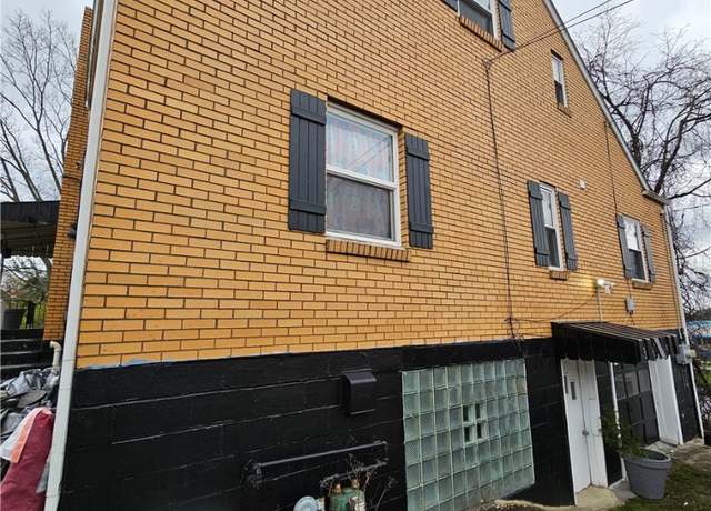 Property at 3206 Maryland Ave, N Versailles, PA 15137, 5 beds, 3 baths