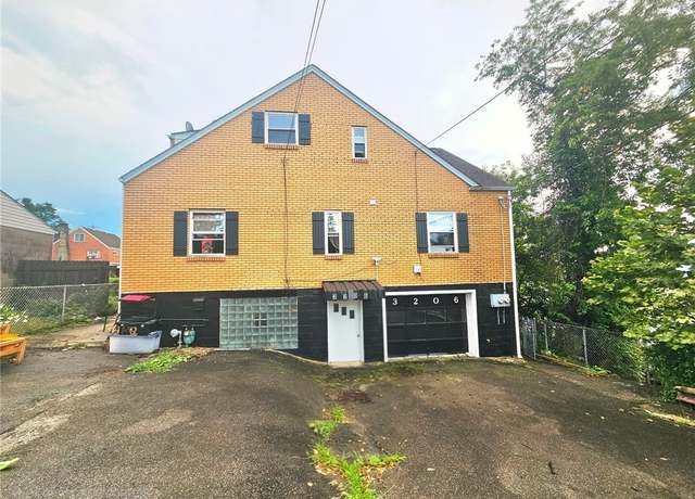 Property at 3206 Maryland Ave, N Versailles, PA 15137, 5 beds, 3 baths