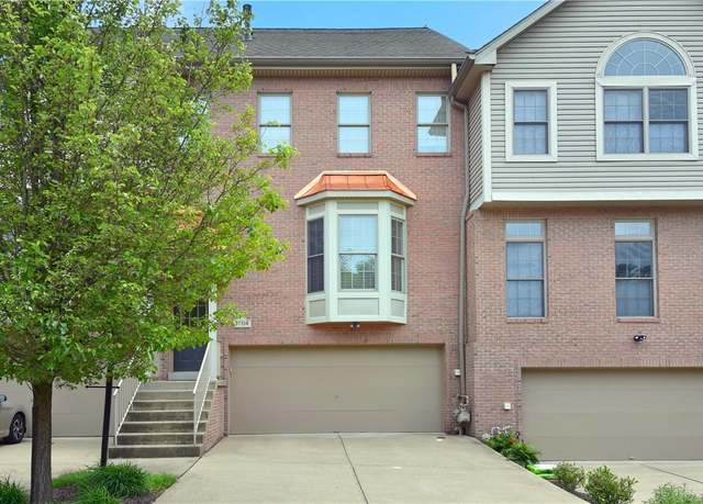 Property at 1704 Waterleaf Dr, Franklin Park, PA 15143, 3 beds, 2.5 baths