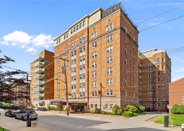 Property at 144 N Dithridge St #704, Oakland, PA 15213, 1 bed, 1 bath