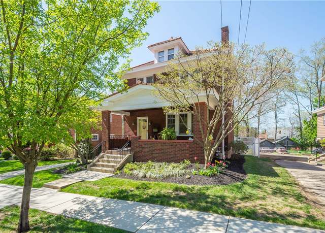 Property at 117 Marlin Dr E, Mt. Lebanon, PA 15216, 3 beds, 2 baths