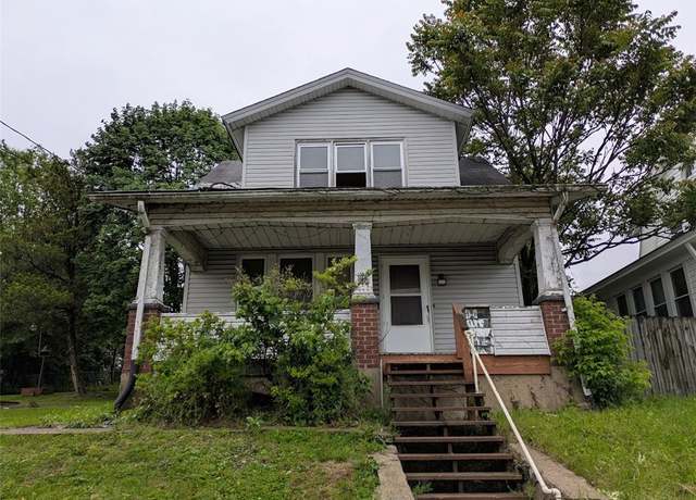 Property at 424 N 2nd St, Jeannette, PA 15644, 2 beds, 1 bath