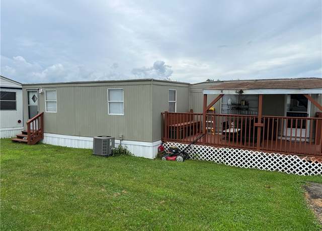 Property at 752 Regent Dr, Chartiers, PA 15301, 3 beds, 1 bath