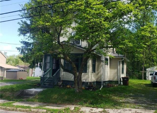 Property at 501 Hull St, Sharon, PA 16146, 3 beds, 1.5 baths