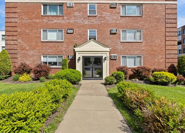 Property at 5237 5th Ave Unit B3, Shadyside, PA 15232, 1 bed, 1 bath