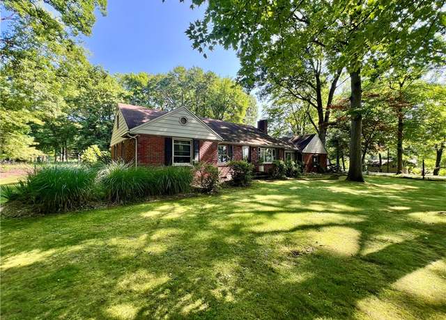 Property at 963 Kings Chapel Rd, Neshannock Twp, PA 16105, 3 beds, 2 baths