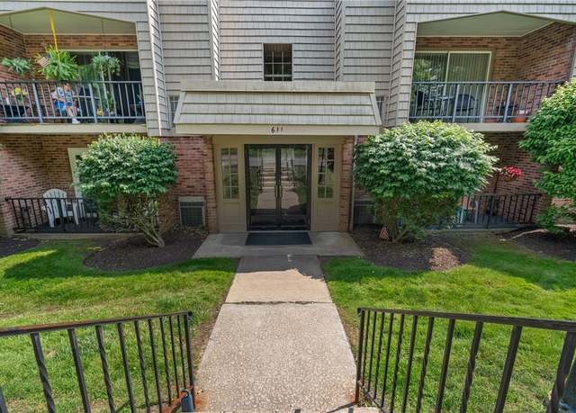Property at 611 N Calais Dr #4212, Mccandless, PA 15237, 2 beds, 1.5 baths