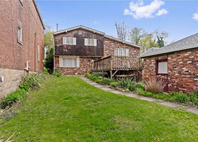 Property at 4727 Penn Way, Versailles Boro, PA 15132, 3 beds, 2 baths