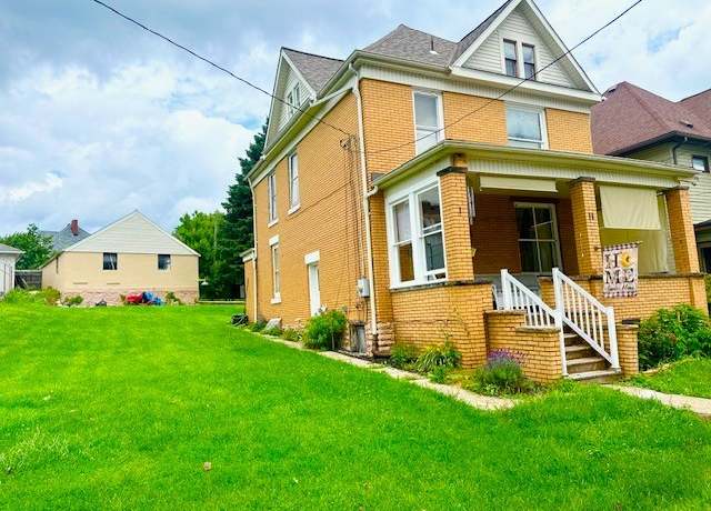 Property at 726 Grant Ave, Irwin, PA 15642, 4 beds, 1.5 baths