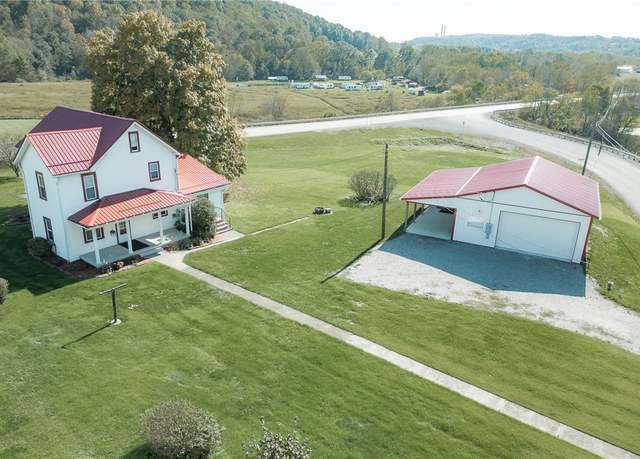 Property at 198 Gastown Rd, Plumcreek Twp, PA 15774, 3 beds, 2.5 baths
