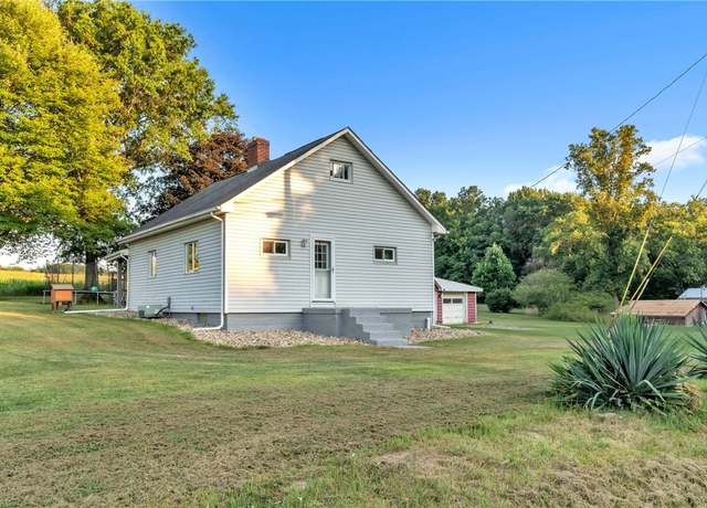 Property at 573 Claytonia Rd, Clay Twp, PA 16057, 3 beds, 2 baths