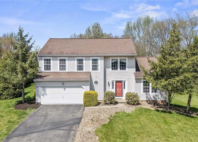 Property at 401 Schomburg Ct, Cranberry Twp, PA 16066, 4 beds, 2.5 baths