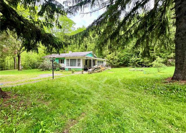 Property at 192 Hawkins Hollow Rd, Connellsville, PA 15425, 3 beds, 1 bath