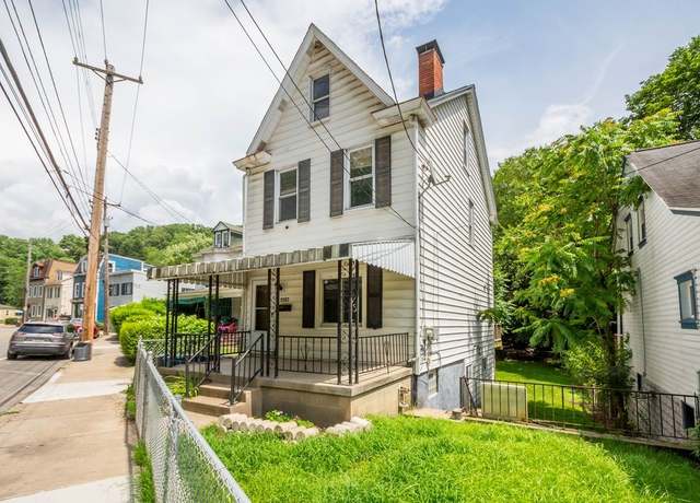 Property at 1097 Woods Run Ave, Brighton Heights, PA 15212, 2 beds, 1.5 baths
