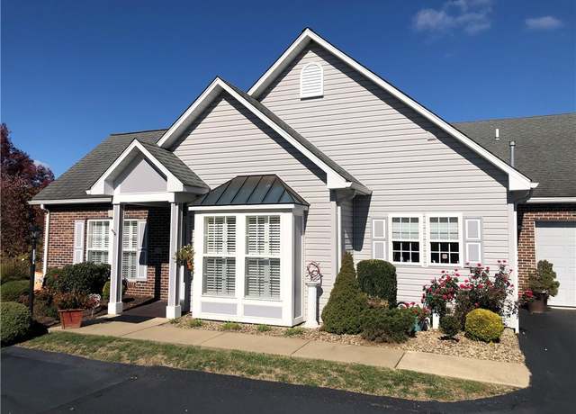 Property at 109 Filbert St, South Union Twp, PA 15401, 3 beds, 3 baths