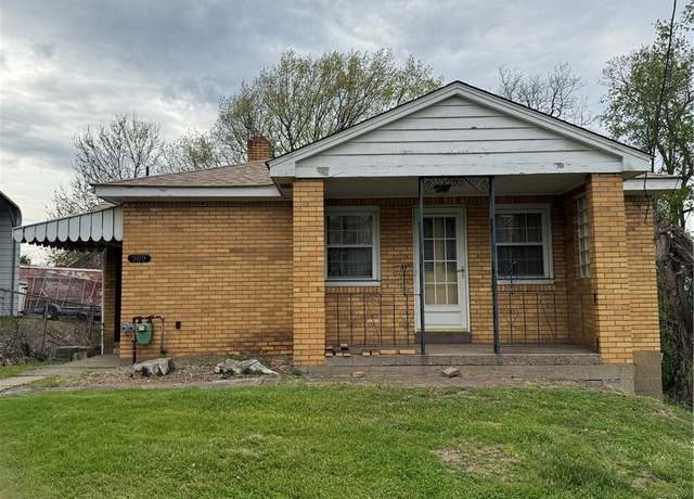 Property at 509 Oak St, West Mifflin, PA 15122, 1 bed, 1 bath
