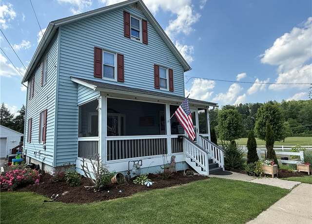 Property at 417 North Ave, Ligonier Boro, PA 15658, 4 beds, 2 baths